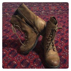 Steve madden size 8 boot real leather
